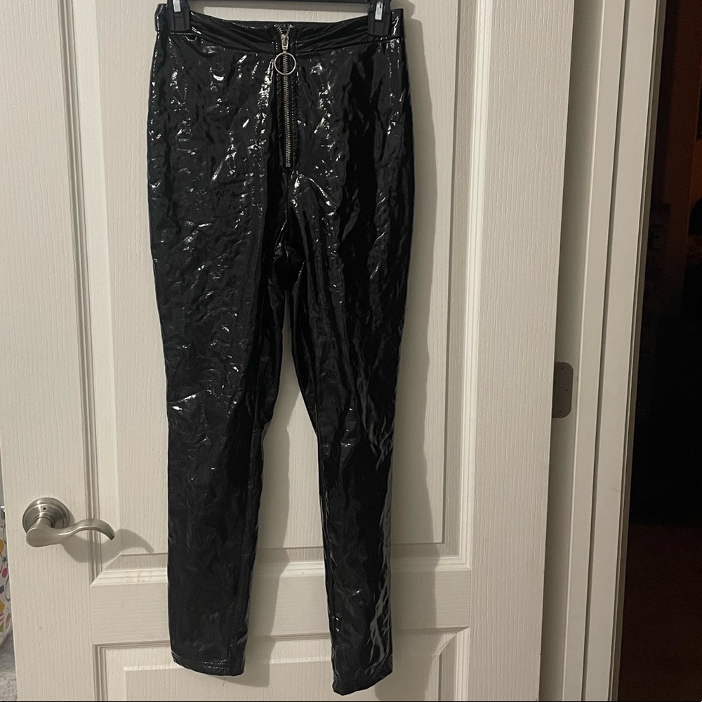 Leather pants forever 21 size small